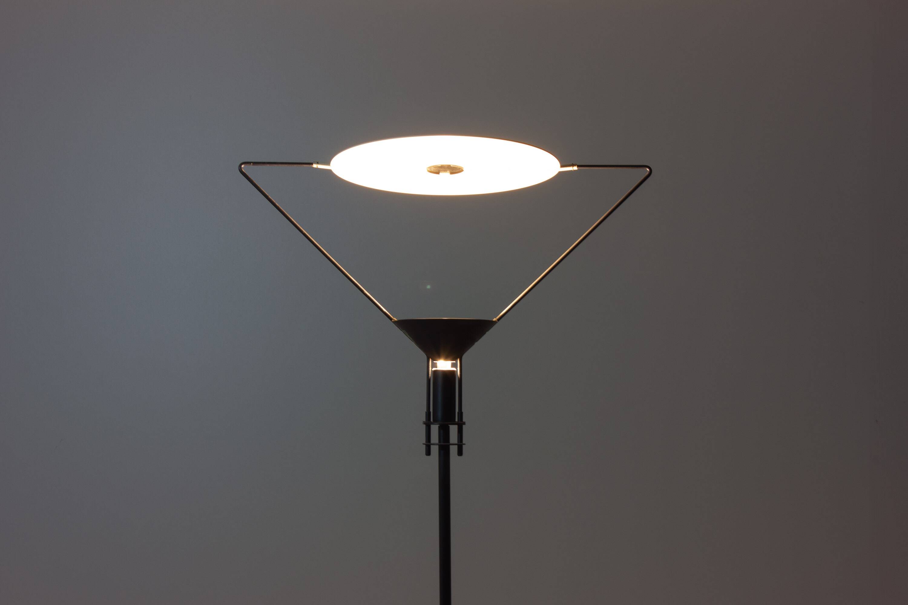 Lampe postmoderne « Polifemo » d'Artemide, Italie, années 1980