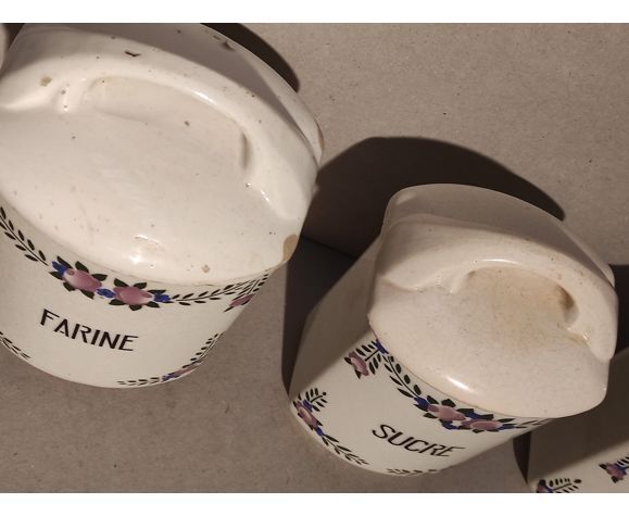 5 old art deco pots in vintage ceramic with spices, flour, pepper, coffee, tea, sugar