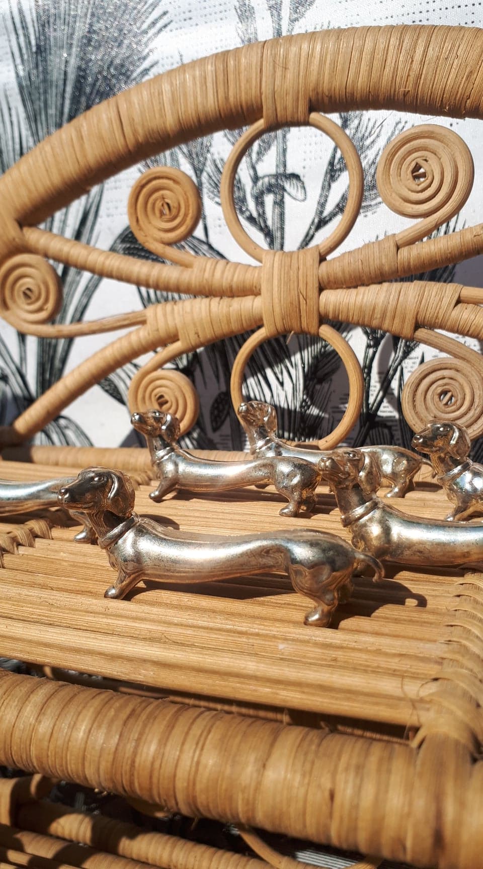 6 dachshund pattern knife holders