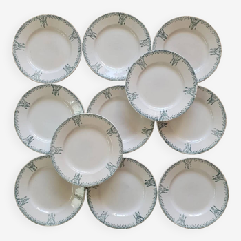 Set of 11 Terre de fer dessert plates