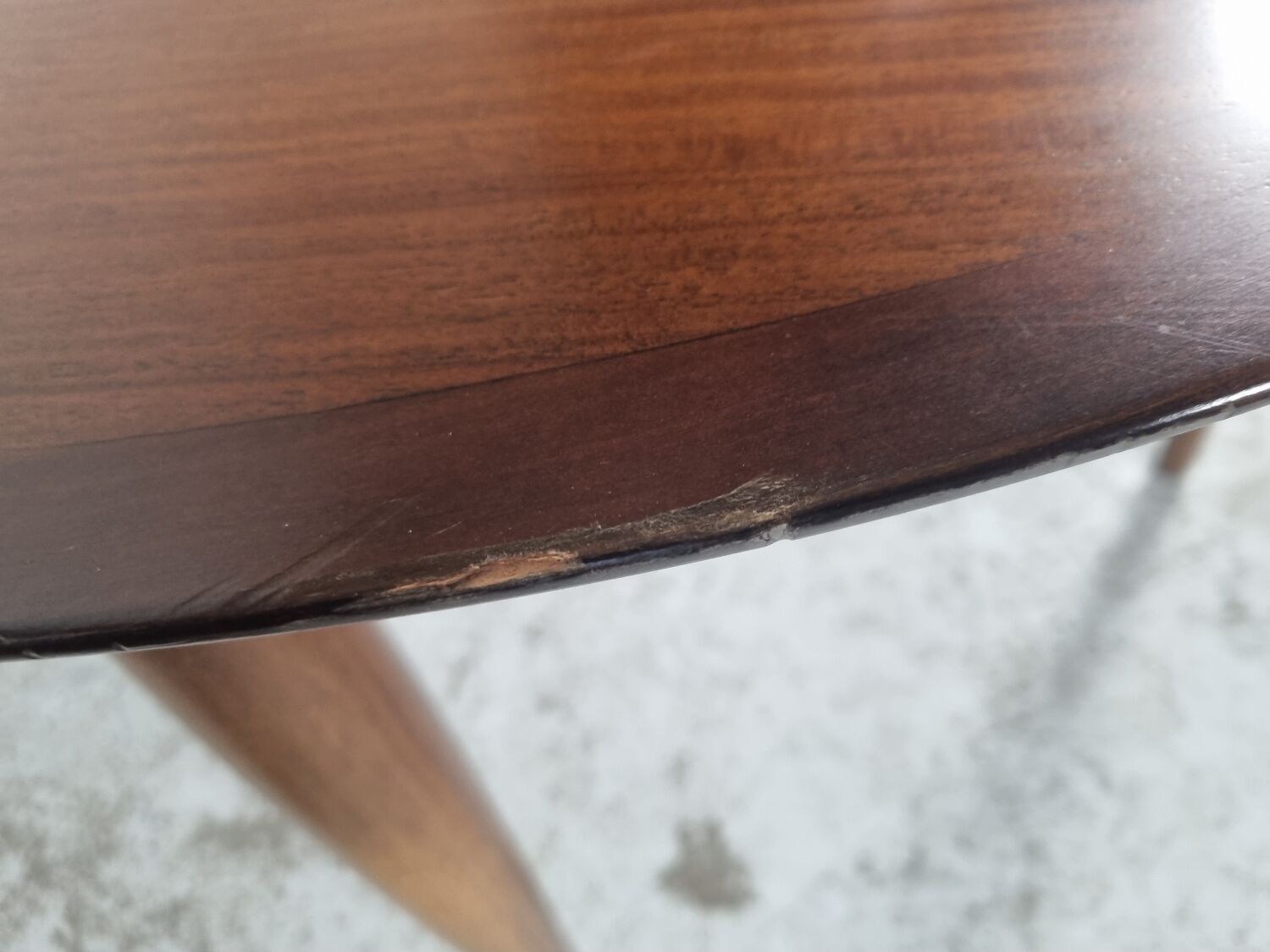 Lubke round rosewood dining table, 60s