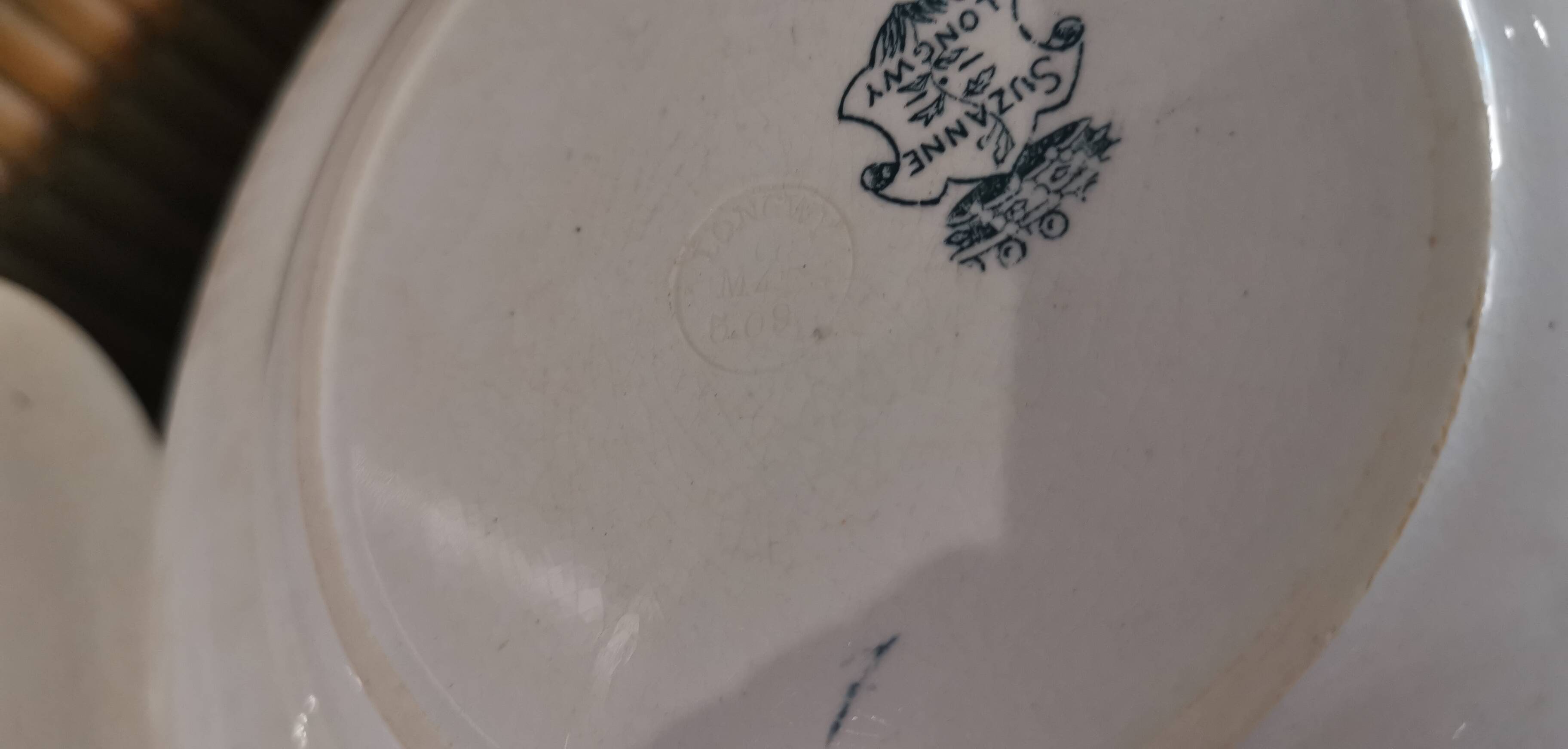 4 assiettes creuses en Terre de Fer Longwy modèle "Suzanne"