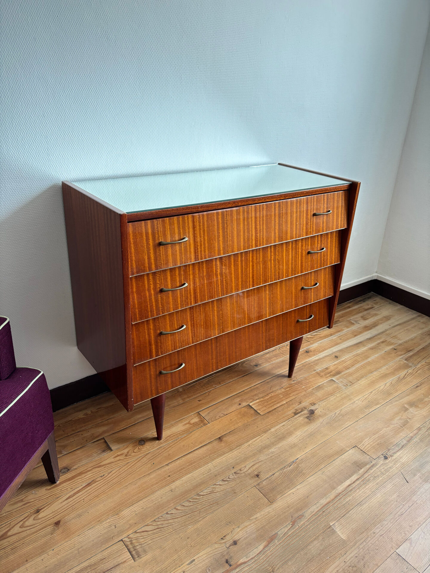 Vintage chest of drawers