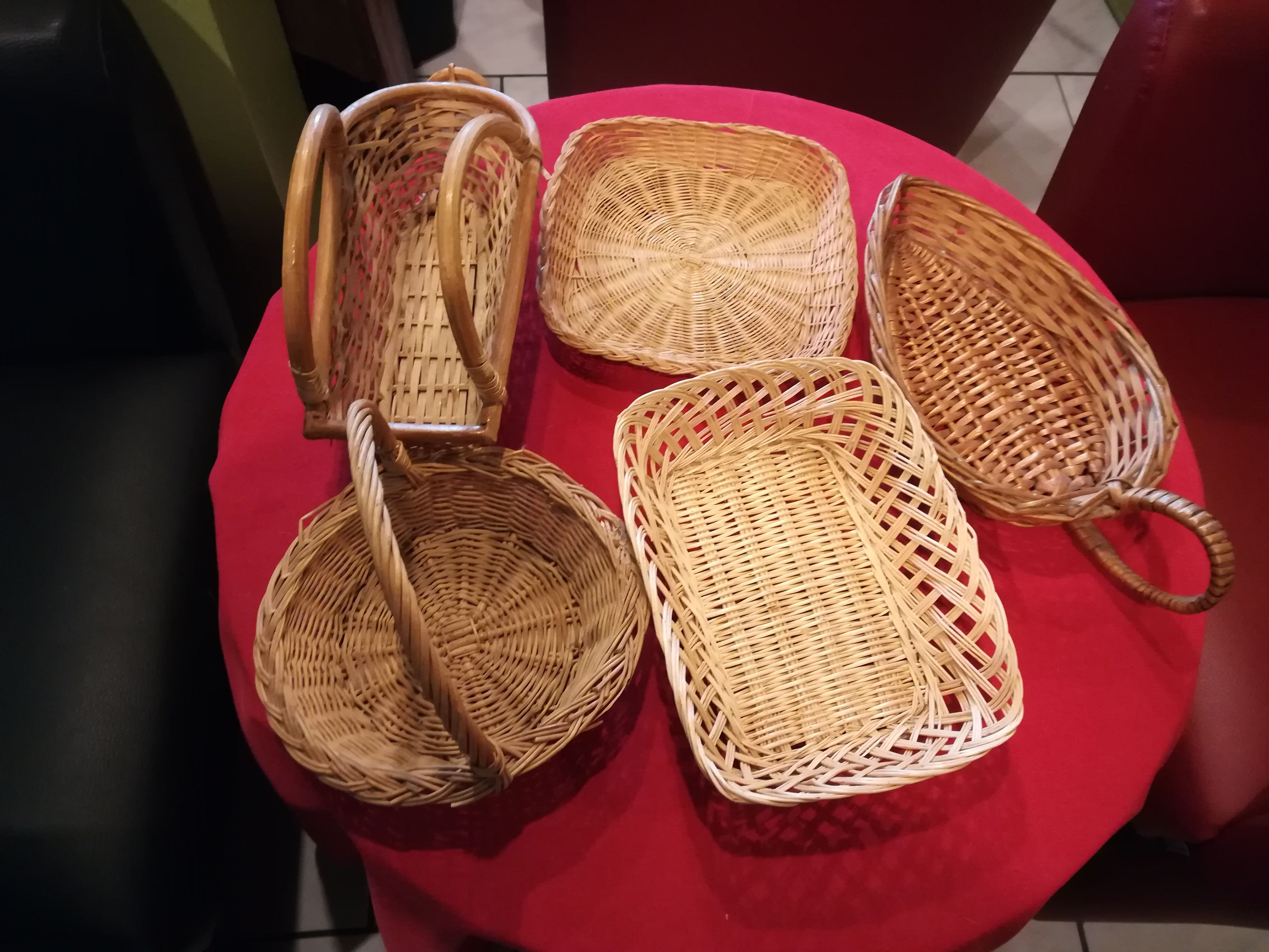 Lot of five baskets wicker