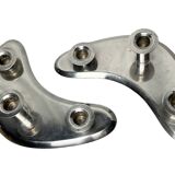 Paire de chandeliers boomerang en métal argenté Ercuis, XXème