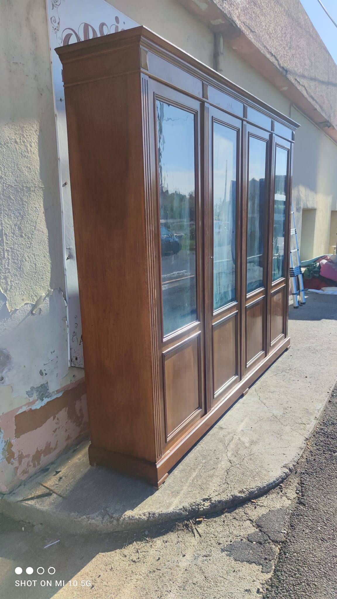 4-door bookcase in solid walnut circa 1880