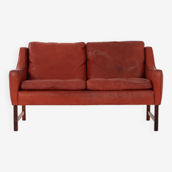Red leather sofa, Scandinavian design, 1960s, designer: Fredrik Kayser, production: Vatne Møbler