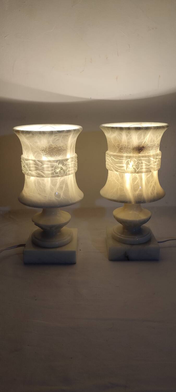 Par de lámparas de mármol. España, 1960s.