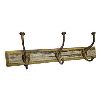 Solid teak coat hook with 3 double cast iron hooks