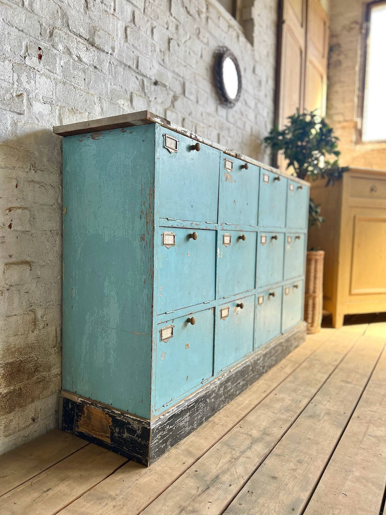 Old workshop cabinet with flaps, original patina.