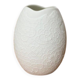 Vase en porcelaine blanc allemand du milieu du siècle par M.Frey pour Kaiser, années 1960