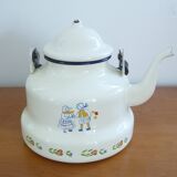 Enamelled sheet metal kettle