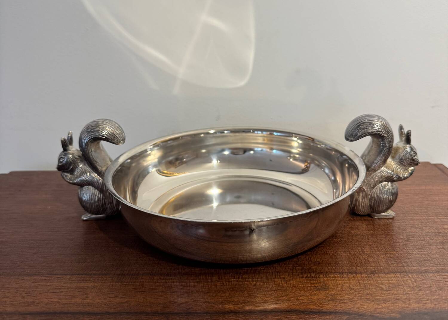Silver-plated catchall with squirrels, 20th century.