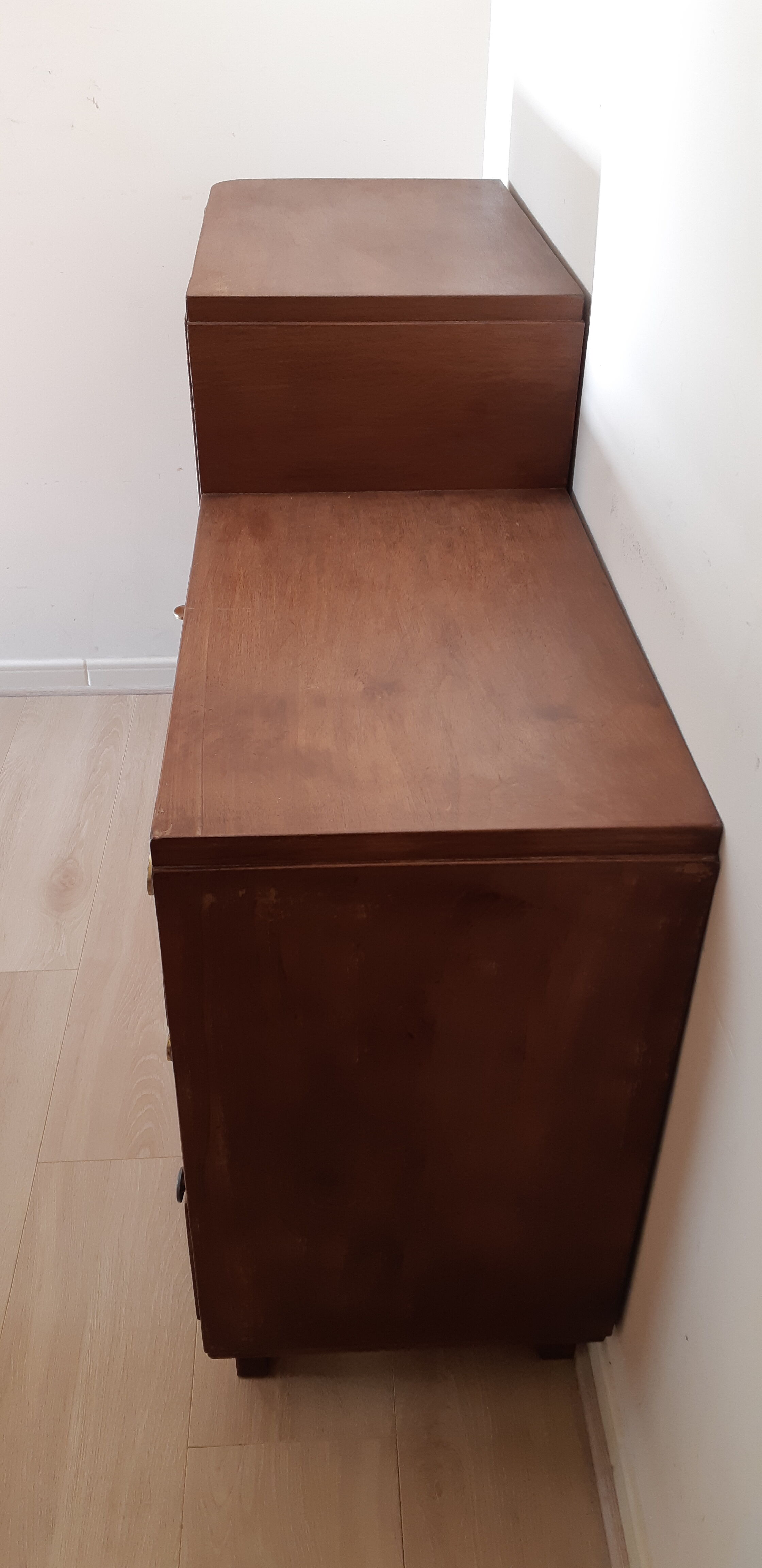 Vintage asymmetrical chest