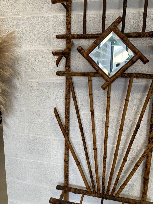 Ancien porte-manteau en bambou