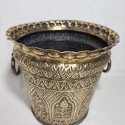 Vase en bronze. Espagne, années 1980.
