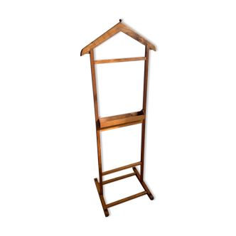 Wooden room valet