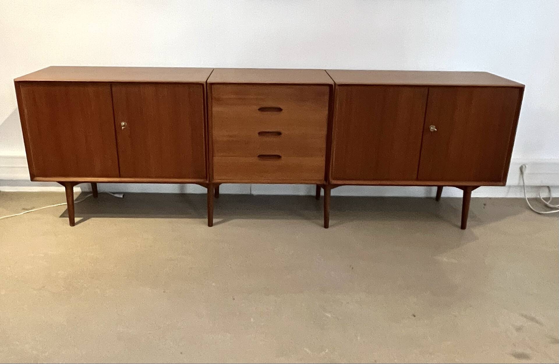 Scandinavian enfilade