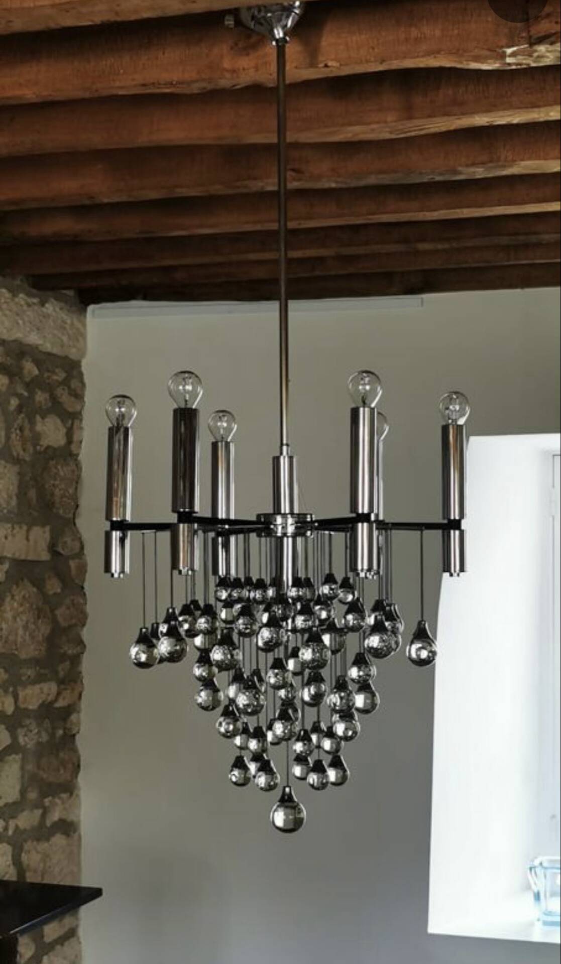 Chandelier with 79 Murano glass drops