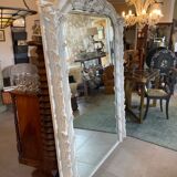 Opaline suspension
