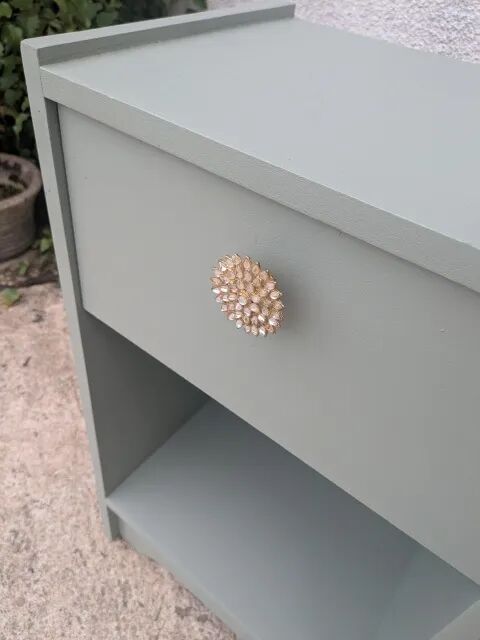 Chevet, table de nuit