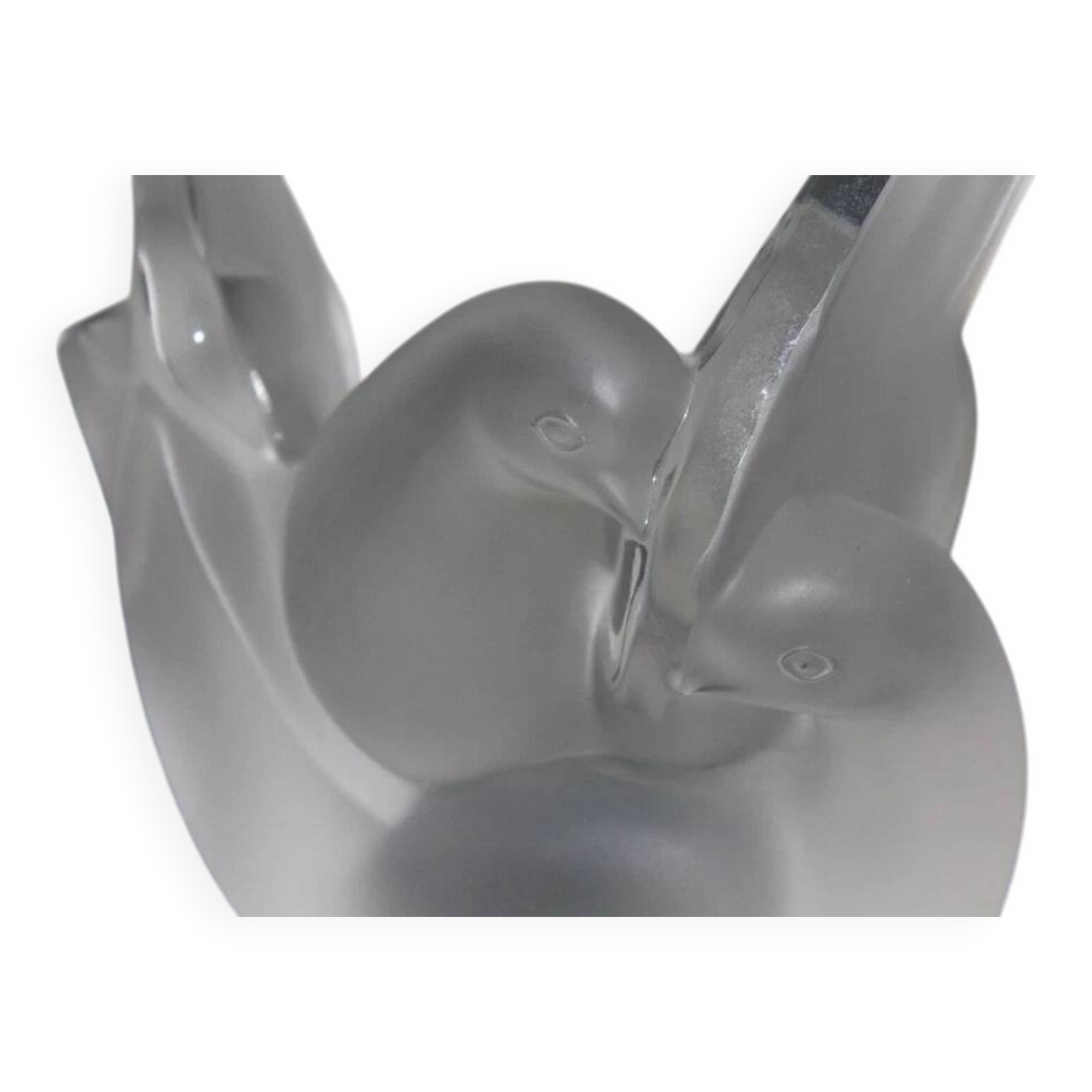"Sylvie" crystal dove flower vase circa 1970 Lalique France