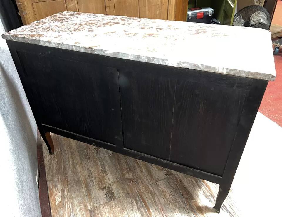 Louis XV transition chest of drawers in precious wood marquetry circa 1900