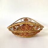 Basket of woven straws, 1900s