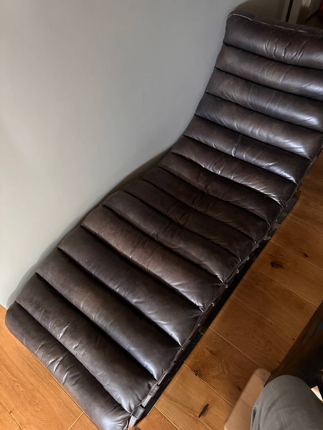 Fauteuil, chaise longue en cuir