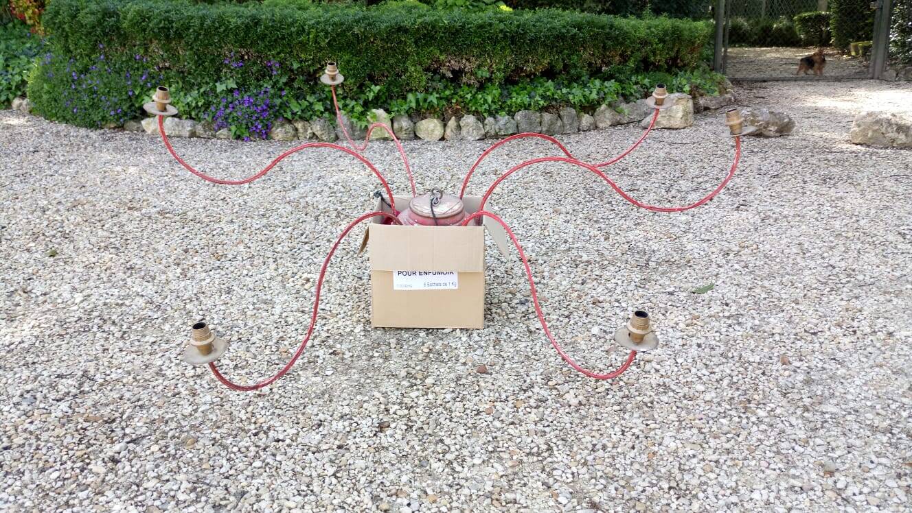 Lustre "like in an Italian theatre"