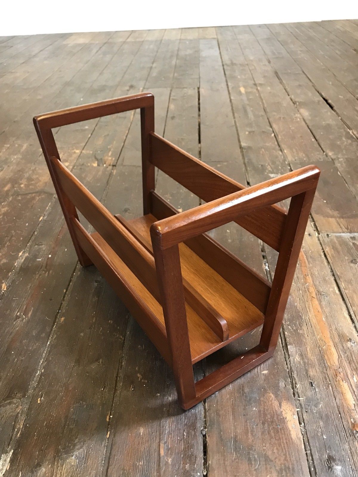 Magazine rack teak 60s/70s