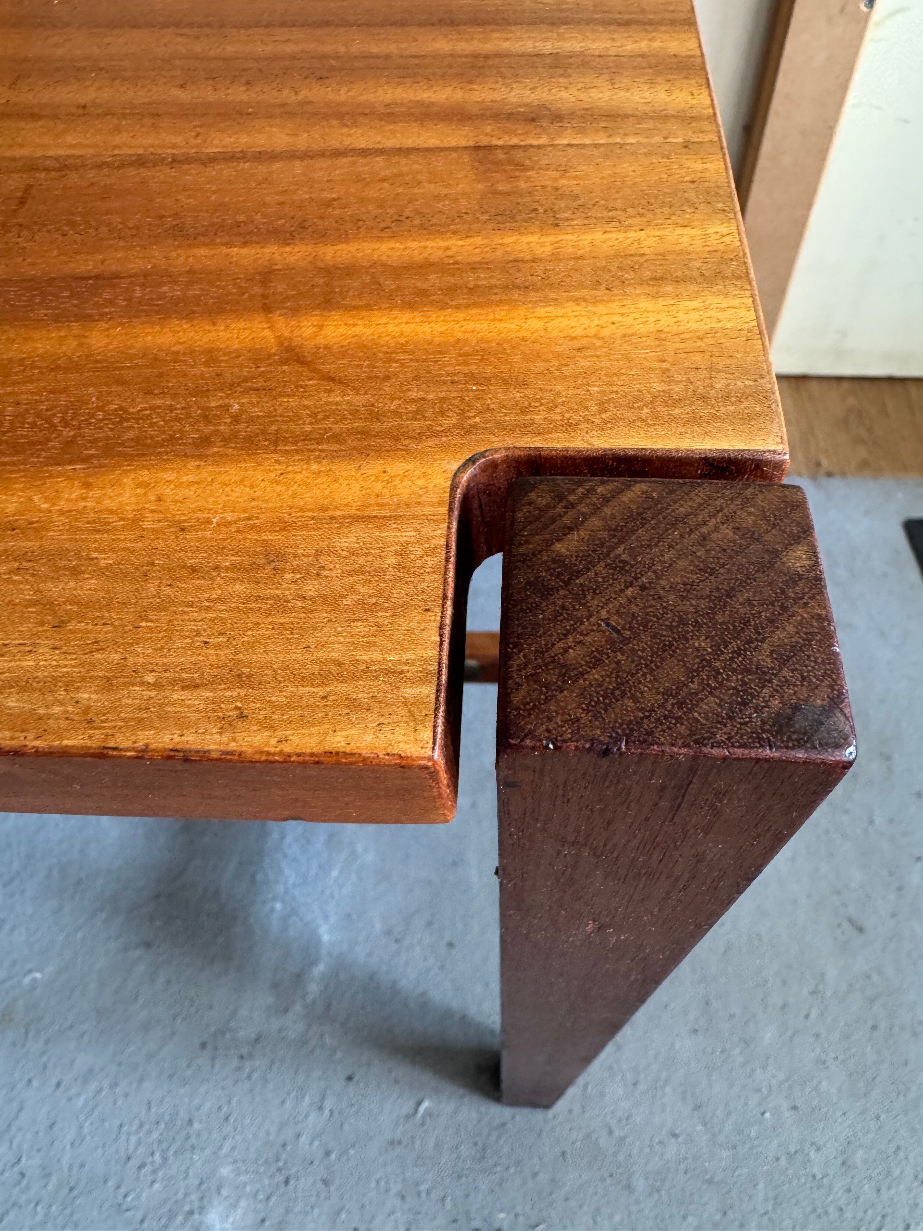 Bureau André Monpoix en Teck année 1960