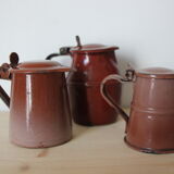 Trio de pots à lait émaillés