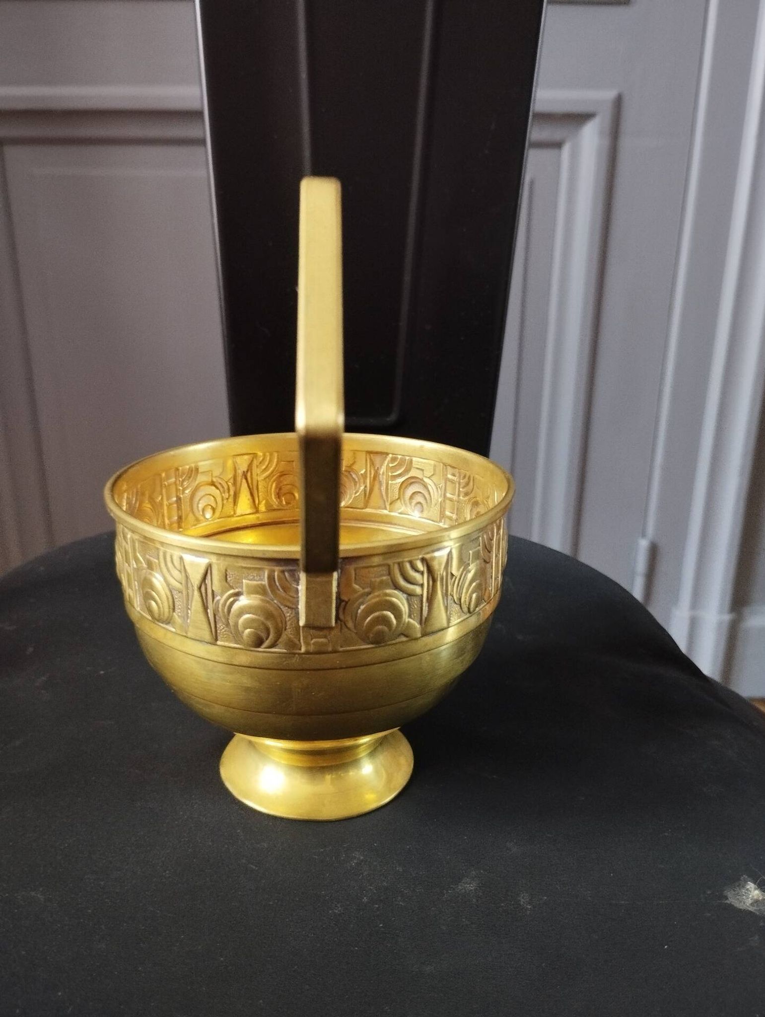 Art Deco cup