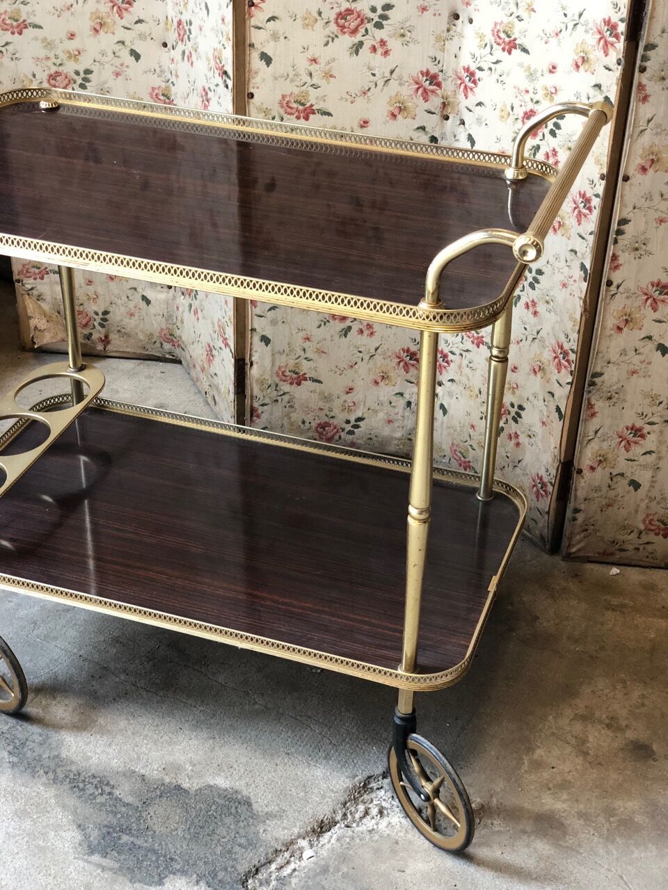 Table dessert drink vintage