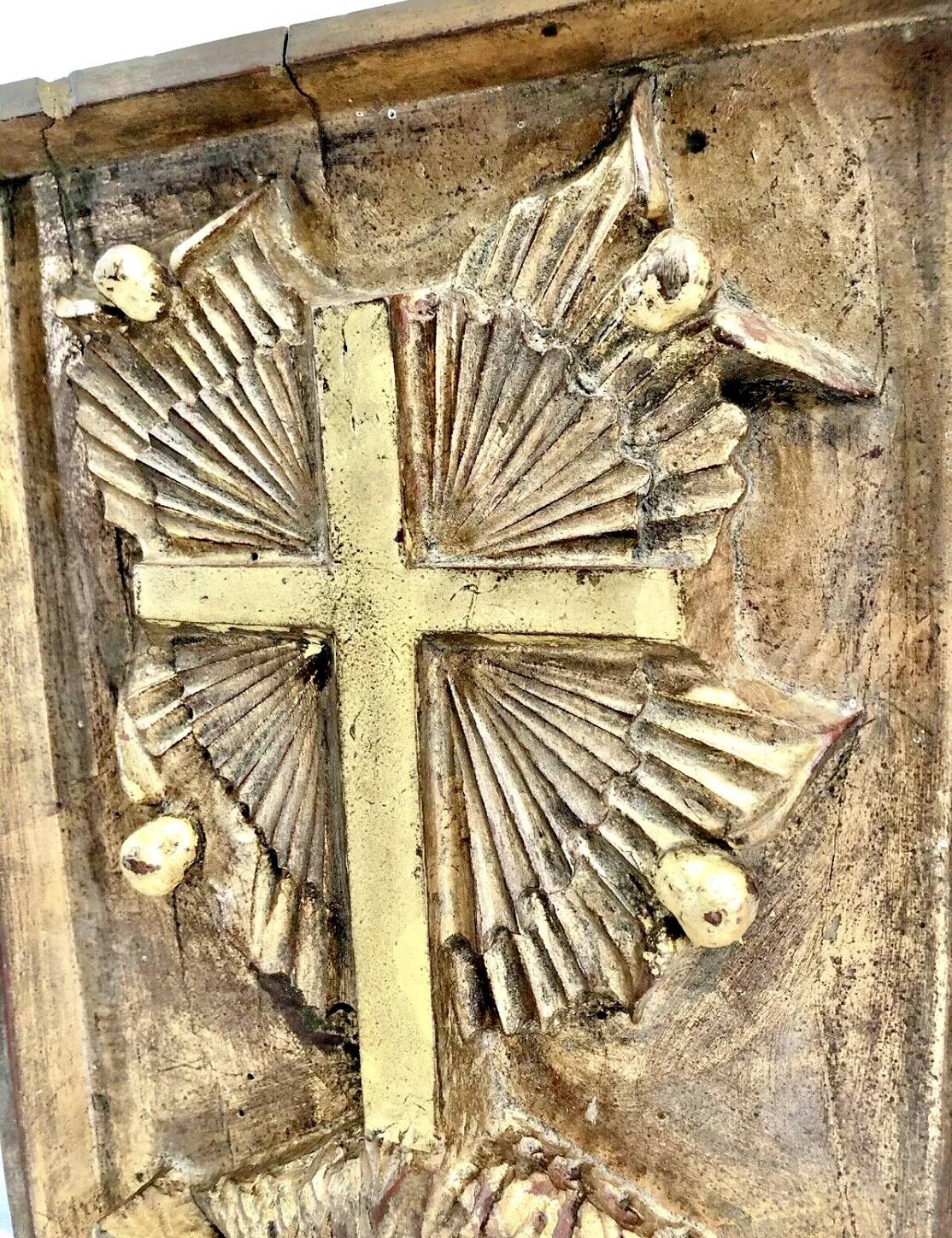 Panneau d’église en bois doré sculpté XIX
