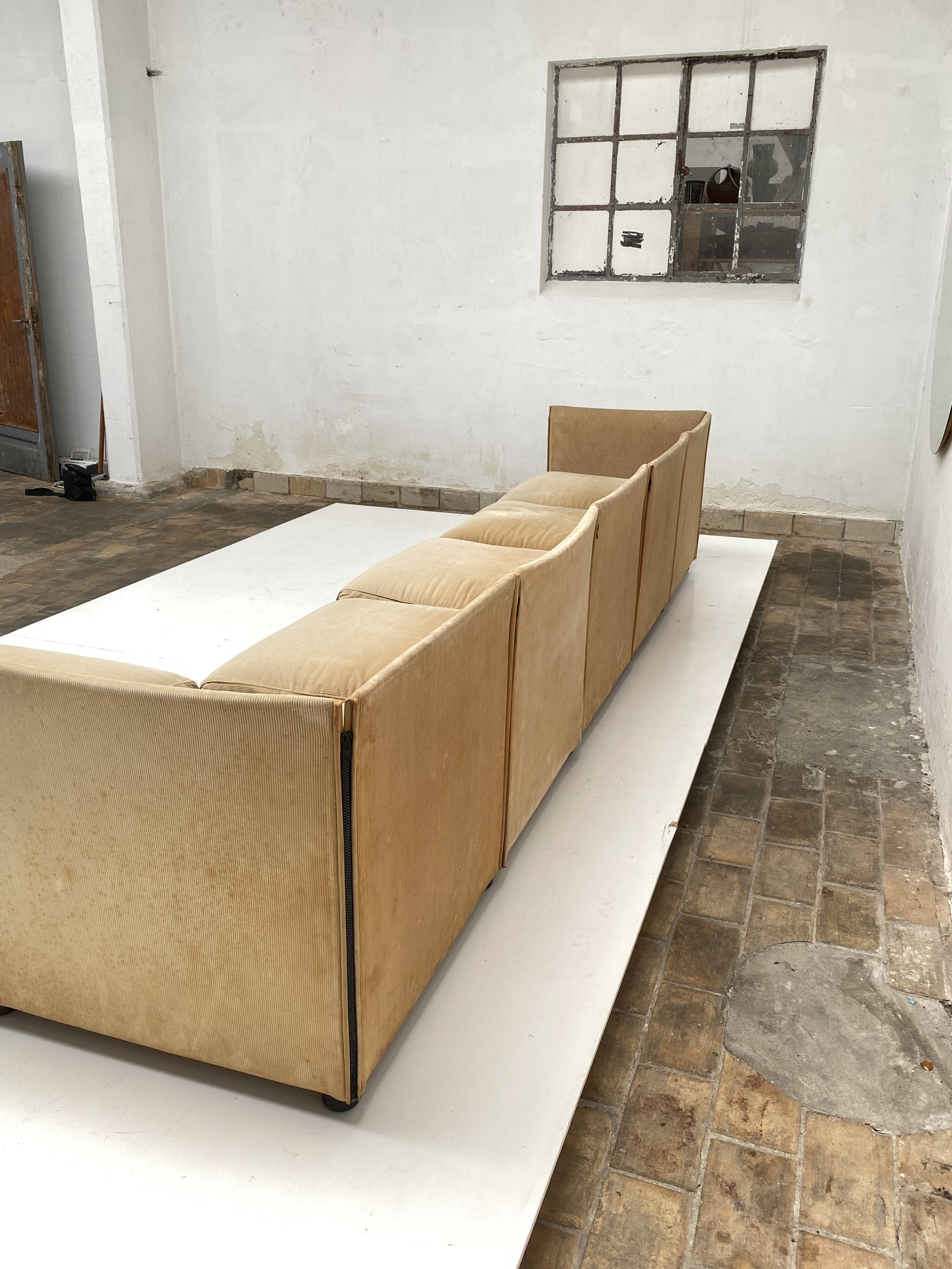 Large "Landeau" Modular Sofa by Mario Bellini for Cassina, 1970's