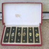 6 resin knife holders with shellfish inclusion year 60