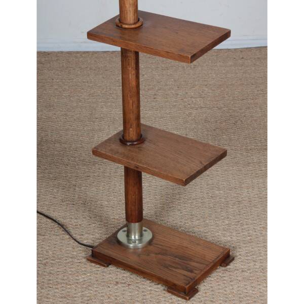 Lampadaire en chêne datant des années 1950