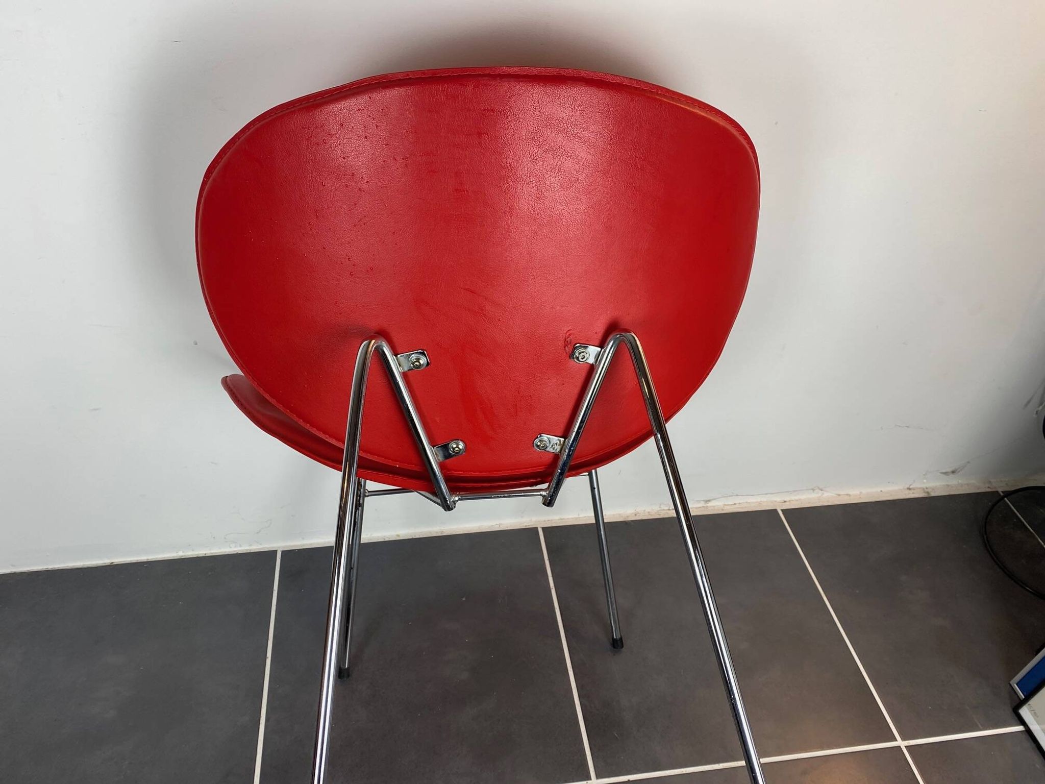 Fauteuil lounge rouge style Pierre Paulin 1980