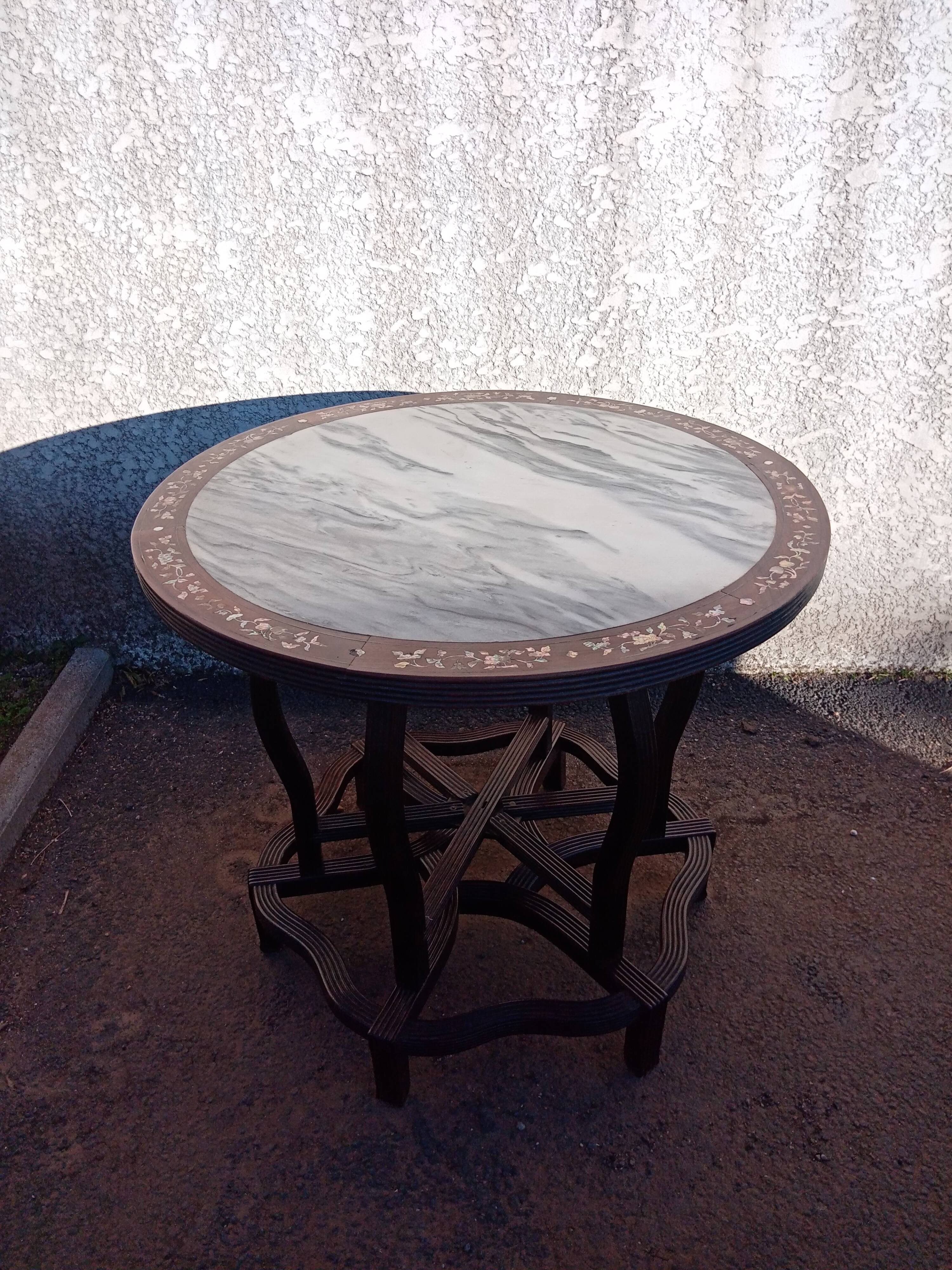 19th century Asian pedestal table with mother-of-pearl and brass inlay