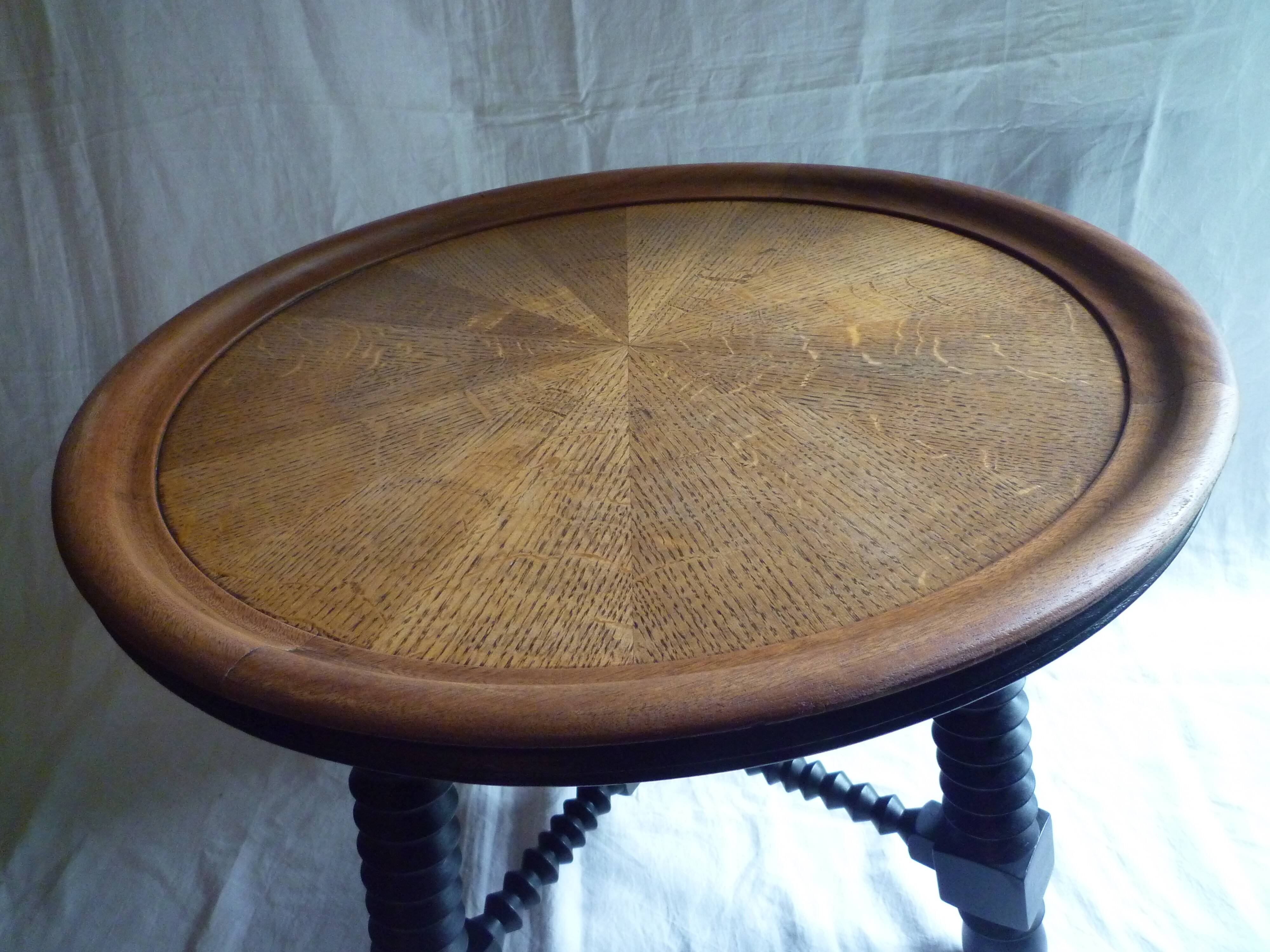 Vintage round coffee table