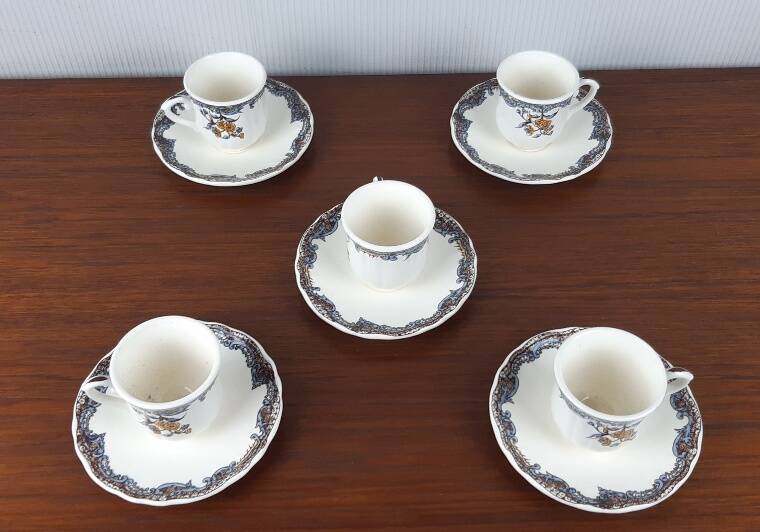 5 tasses à café, Vieux salins modèle Chevreuse