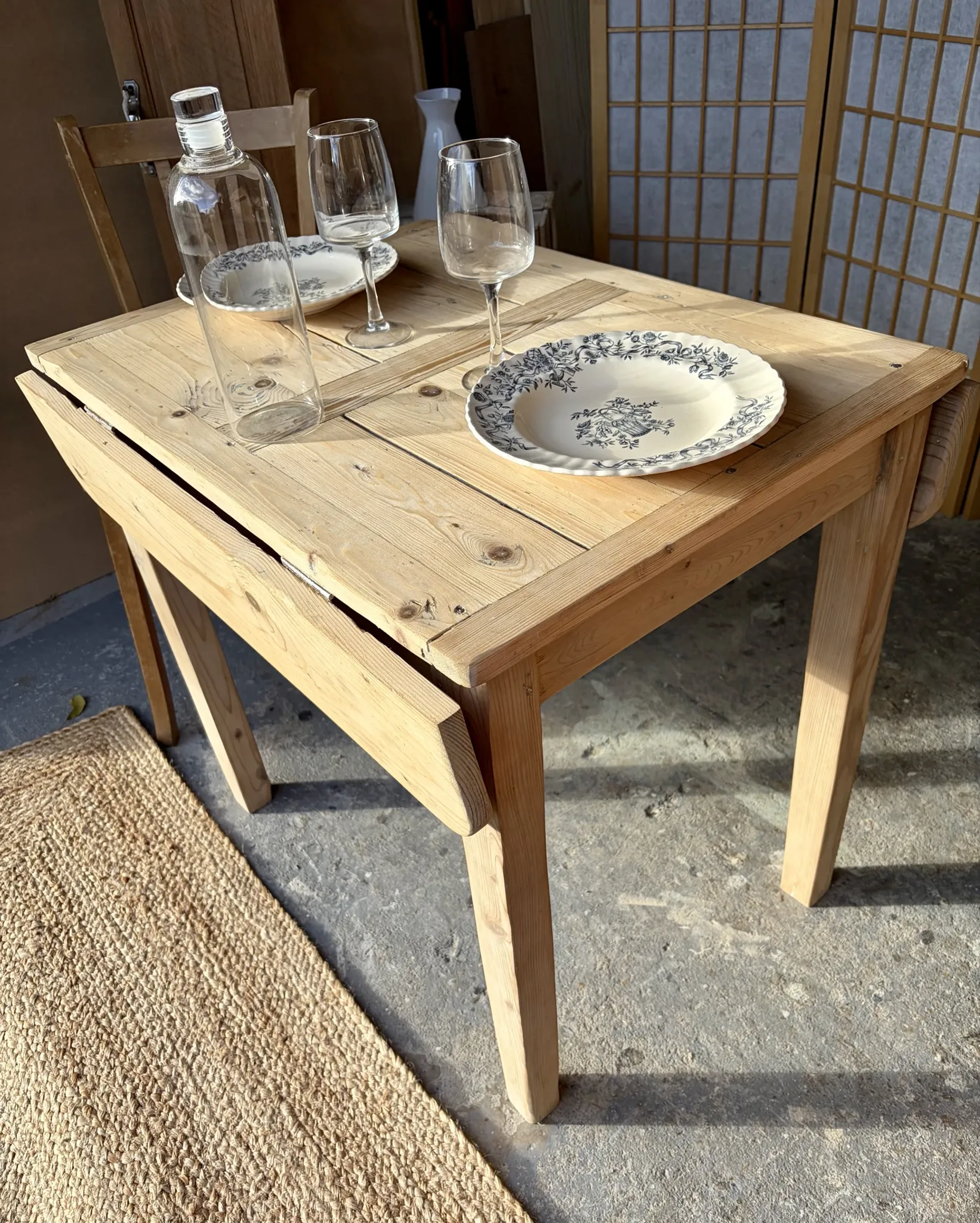 Folding wooden table