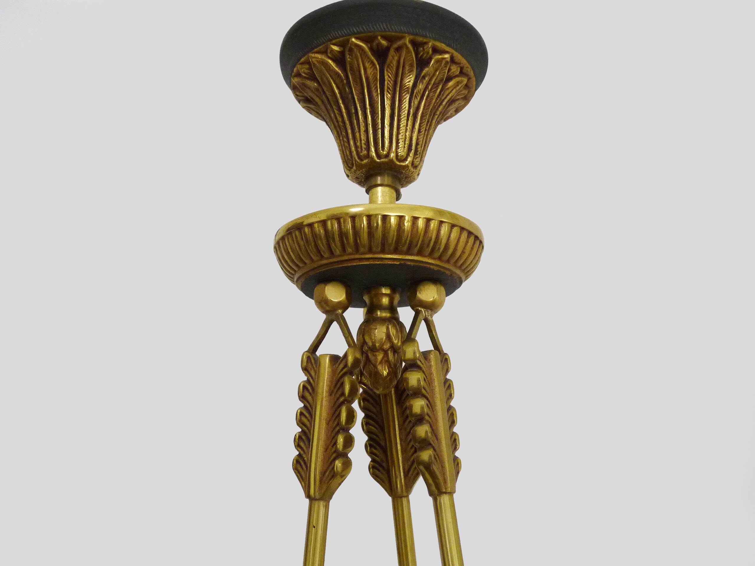 Chandelier, suspension in gilded bronze and green sheet metal with 3 arms, Empire style. Early 20th century