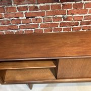 Enfilade en teck par Henry Walter Klein pour Bramin, Danemark années 60