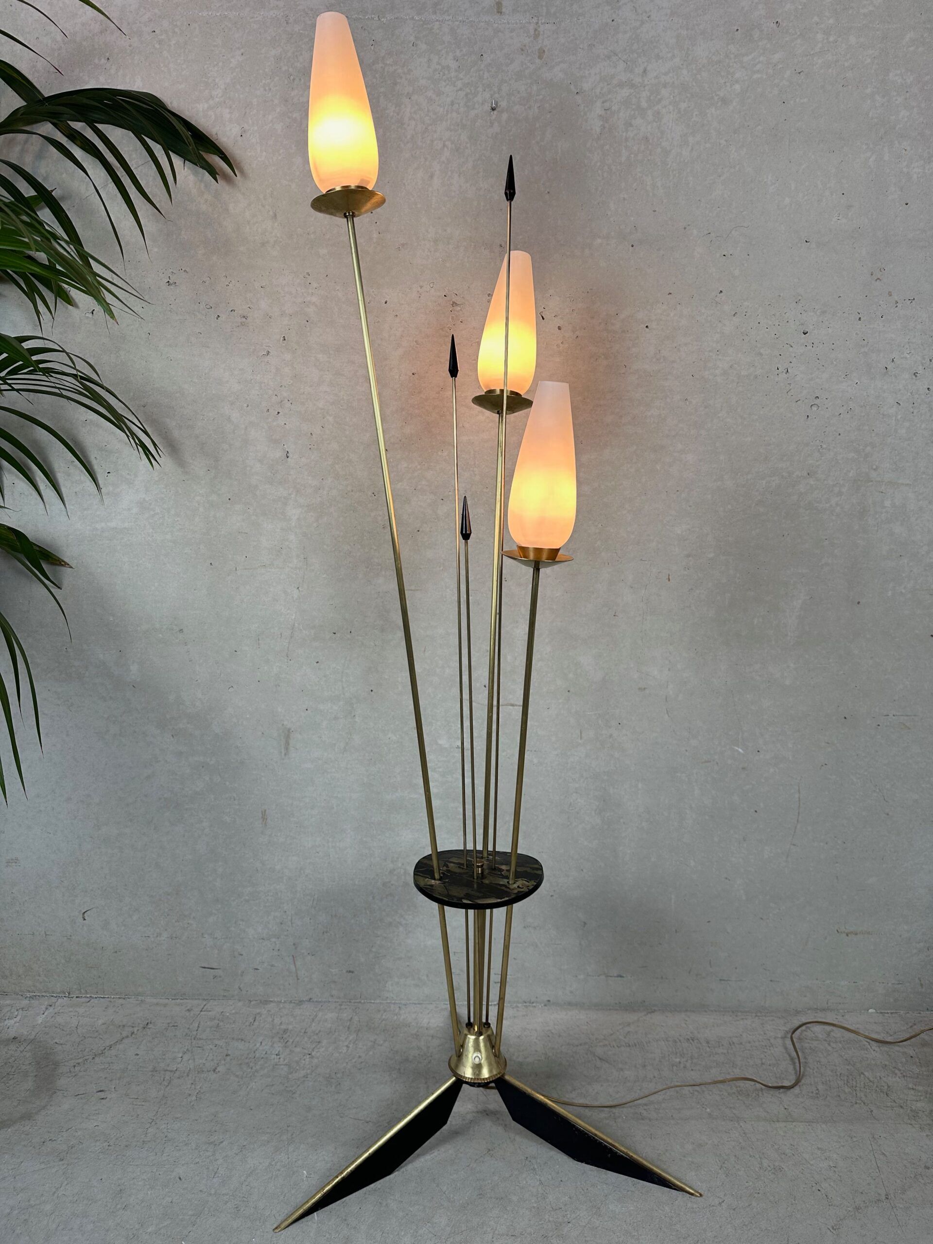 Vintage brass floor lamp – Lunel