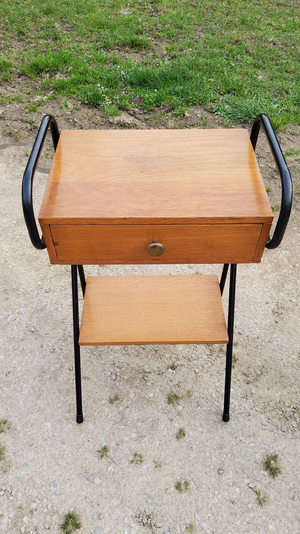 Pair of bedside tables from the 60s in gilded oak and tubes stamped Descher