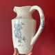Broc, vase ancien en terre de fer