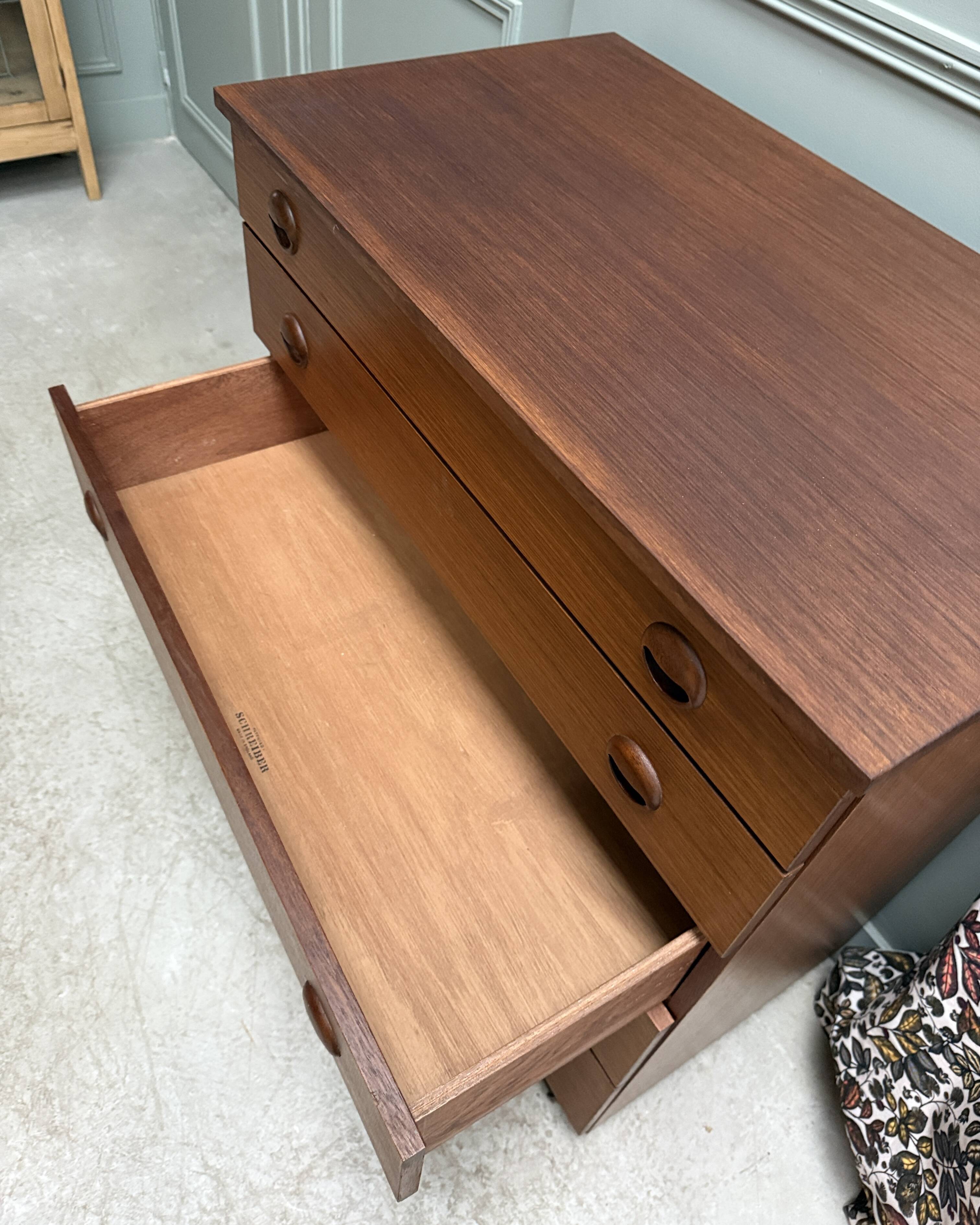 Scandinavian commode Schreiber